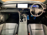 クラウンクロスオーバー 2.5 G アドバンスト レザー パッケージ E-Four 4WD 