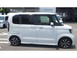 HONDAがクルマづくりで絶えず志してきた理想を、この一台に結晶させました。1ミリでも広くしたい。そこから、広々の室内空間は生まれました。