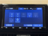 Bluetooth対応、CD/DVD再生機能付き。お好きな音楽を聴きながらのドライブは楽しいですよね〜♪