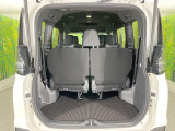 普段のお買い物や通勤、送迎等に十分な荷室スペースを確保しております。セカンドシートを倒すと、大きな荷物の積載も可能です♪