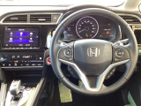 【Honda SENSING】いつもの道で、高速道路などで、安心・快適な運転を支援します。先進の安全運転機能システム搭載。