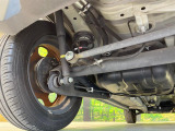 お車を安心してお乗りいただく為には、足回りの定期点検が欠かせません。サービスサポート(有償保証)では無料点検もご提供しており、安心のカーライフをお過ごしいただけるサポート体制が整っています。