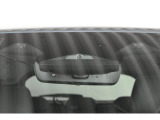 広角単眼カメラを搭載した「3つの目」が特徴です。これにより、車両だけでなく、歩行者や自転車、障害物などをより広範囲かつ正確に認識できるようになりました。