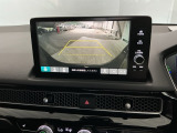 【バックカメラ】運転が苦手な方も車庫入れラクラクです!ギアをリバースに入れれば自動的に切り換わりますので、面倒な操作は不要です♪狭い駐車場もお車を傷つけず安心ですね!