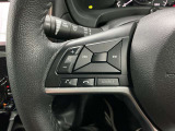 【ステアリングスイッチ】運転中に前方から目線をそらすことなくオーディオ等の操作が可能な便利機能!安心&快適なドライブを演出してくれます。