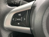 ステアリングスイッチ装備!運転しながら手元でオーディオの操作などができます。
