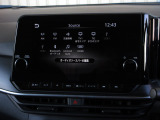 ナビゲーションは純正メモリーナビを装着しております。AM、FM、Bluetooth、フルセグTVがご使用いただけます。初めて訪れた場所でも安心ですね!