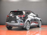 【CX-3】気品ある美しさと先鋭さ」をテーマに、上質さや洗練さを表現したデザインです。