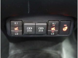 【シートヒーター】寒い日の運転など冷えやすい脚部を快適に温めてくれる。嬉しい機能♪
