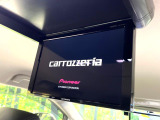【フリップダウンモニター】大画面モニターで後席でもエンタメをお楽しみいただけます。小さなお子様にも大人気の装備です♪