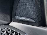 ハーマンカードンのカースピーカーは良質な音を届けると同時に、その先にある車内空間における上質な&ldquo;音楽体験&rdquo;も提供している。