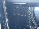 ●harman/kardonサラウンドシステム:原音を忠実に再現し、聴くものに対して臨場感を与え、より愉しく、より高品質なサウンドをお楽しみいただけます。
