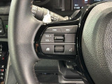 ステアリングにオーディオ操作スイッチが付いています。オーディオ画面に直接タッチしなくても操作が出来ますので、運転に集中できます。