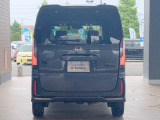 ■自社指定工場併設。ホンダ車に精通したメカが車検・整備までしっかり対応。購入後も長くお任せいただけます。