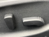 【パワーシート】スイッチ一つで簡単にシートの微調整が可能!電動だから力もいりません!快適なシートポジションにセットして、快適なドライブをお楽しみください。