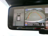 まるで上空から見下ろしているような感じで駐車が楽にできるインテリジェントアラウンドビューモニター!幅寄せが苦手な方でもサイドビューで確認することができますよ♪