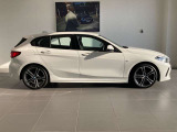 扱いやすいボディサイズに、力強い2.0Lクリーンディーゼルエンジンを搭載した118d M Sport。街中での取り回しから高速道路でのロングドライブまで、BMWならではのスポーティな走りをお楽しみいただけます。