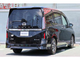 1年間無料保証の「ワイド保証」とプラス2年最長3年の組み合わせ「ワイド保証プレミアム」も お選び出来ます。走行距離無制限!全国3000か所の日産サービス工場ご利用可能です。