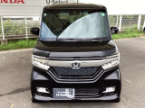 お客様に安全で快適なカーライフをお送りいただくために、中古車にも高いレベルの品質基準を設け、その基準に従って、全ての中古車について納車前整備を実施しています。