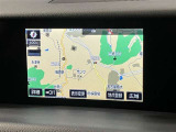 純正ナビを装備。タッチパネル式で使いやすく、お出かけもラクラクです。