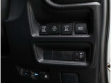 電動のスライドドアで楽々スムース!運転席からも開閉の操作もできます♪キーのスイッチひとつで自動開閉できる便利な機能もついてます♪