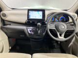 運転席からの視界が左右に広く隅々まではっきりと見渡せます。車の前端も把握しやすく安心して運転できます★