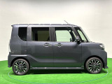 ドアは約90度に開くので荷物も積み込みやすく、乗り降りもしやすい♪ ロングドライブも快適に過ごせる工夫がいっぱいです♪♪