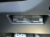 ETC車載器が付いております。高速乗り入れが便利になります。