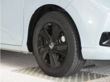 認定中古車では、厳しいHonda認定基準をクリアした厳選されたHonda認定中古車のみ、取り扱っております。「ご購入前の安心」「納車後の信頼」を車両と一緒に提供しております。