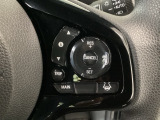 【アダプティブ・クルーズ・コントロール】予め設定した車速内でクルマが自動的に加減速。 前走車との適切な車間距離を維持しながら追従走行し、高速道路でのドライバーの疲労を軽減してくれる嬉しい機能付♪