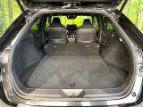 後席を格納すると、これだけの広さが!シーンに合わせたシートアレンジで、大きな荷物も積むことが出来ます♪