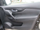 運転席ドアパネル!