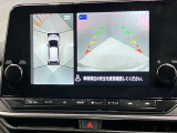 【アラウンドビューモニター】車を上から見下ろしているかのような映像で周囲の状況がひと目で確認、狭い駐車場に駐車するときも安心です♪♪障害物などがあると警告音がなりますので安心して駐車が出来ます★