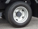 【タイヤ】【純正16インチホイール】《195/85R16 114/112LLT》リヤダブルタイヤ