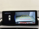 バックカメラも装備され運転をサポ-ト致します。駐車が苦手な方でも後ろが見えますので心配ございません!一度使ったら手放せません。