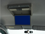 ◆フリップダウンモニター(純正用品VM-108N)◆お出かけ時の渋滞!お子様や同乗者の方が退屈しません。ドライバーは運転に集中できます!