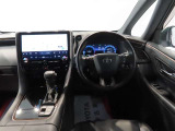 高いホールド性で運転姿勢が安定します。長距離ドライブでも疲れにくいのが魅力です。快適なドライビングライフをお送りください♪