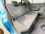 コンパクトカーですが、セカンドシートは十分な広さがあり快適にお乗りいただけます♪シートを倒して大きな荷物を積んだりと、用途の幅が広い1台です。