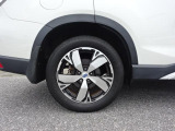 SUBARU認定U-Carは、全車12ヶ月点検、車検などの法定点検を実施。スバル専門メカニックが確かな技術で最大88項目にわたりチェックしており品質、安心を支えます!
