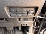 運転席右側に各種スイッチがあります!