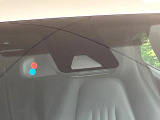 【トヨタセーフティセンス】走行中に前方の車両等を認識し、衝突しそうな時は警報とブレーキで衝突回避と被害軽減をアシスト。より安全にドライブをお楽しみいただけます。