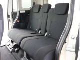 ゆとりある広々とした車内空間は、ドライブを始め買い物やレジャーなど、幅広く活躍します。一人でもみんなとでもお出かけを楽しみましょう!