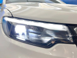 ●LEDヘッドライト:夜間走行時も良好な視界を確保し安心して運転できる高輝度LEDヘッドライトを装備!点灯速度が早く、消費電力も抑えられています。