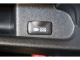 最大消費電力100W以下の電気製品を使用できる【100V・100W電源】を装備しています。シェイバーなどの充電や車載冷蔵庫などの電気製品も使用できます。車内にあると便利なアイテムのひとつですね!