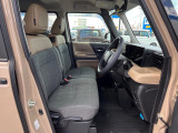 運転席シート廻りは使用感も少なく、良好な状態となっています。丁寧に使われていたことがよくわかりますね。