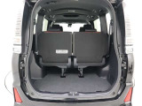 ラゲージスペースだって広々です!車種によっては床下収納やシートの折り畳み、またシートを動かして更にお荷物積めちゃいます♪