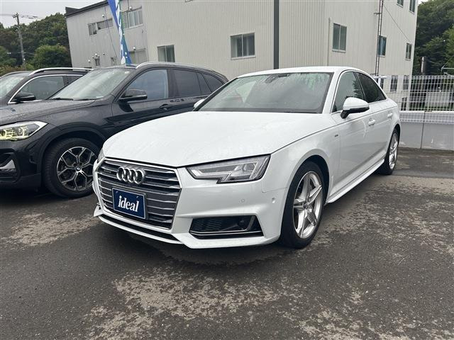 アウディ A4 