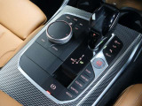 BMWライフをさらに素晴らしいものにするために、BMWカードもご用意しております。ご利用金額1,000円ごとに1ポイントたまります。BMW正規ディーラーでのご利用につきましてはポイントが2倍になります。