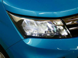 LEDヘッドライトです。デザイン性がよくとても明るいので、夜間の走行や悪天候でも安心です。しかも長寿命!