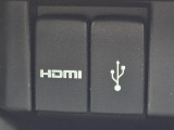 オーディオ再生やスマートフォンの充電に便利なUSBジャック、HDMIを装備しています。